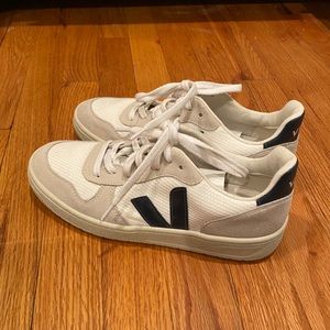 VEJA Sneakers!! So cute!